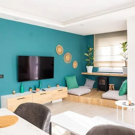 Cozy Insta-worth 2br W King Bed Jamaa *